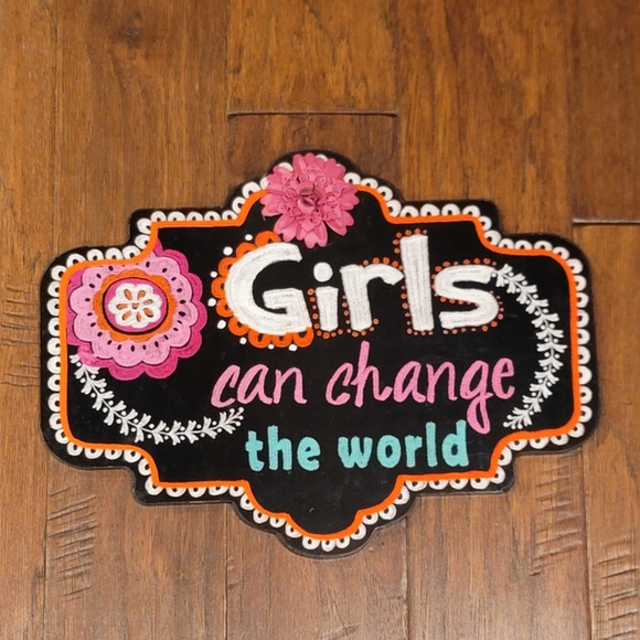 Girls Can Change the World' picture/plaque. 15.75' by 11.75' - Picture 9 of 9